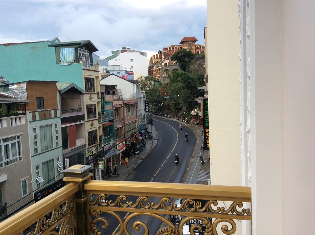 Carita Hotel Da Lat Exterior photo
